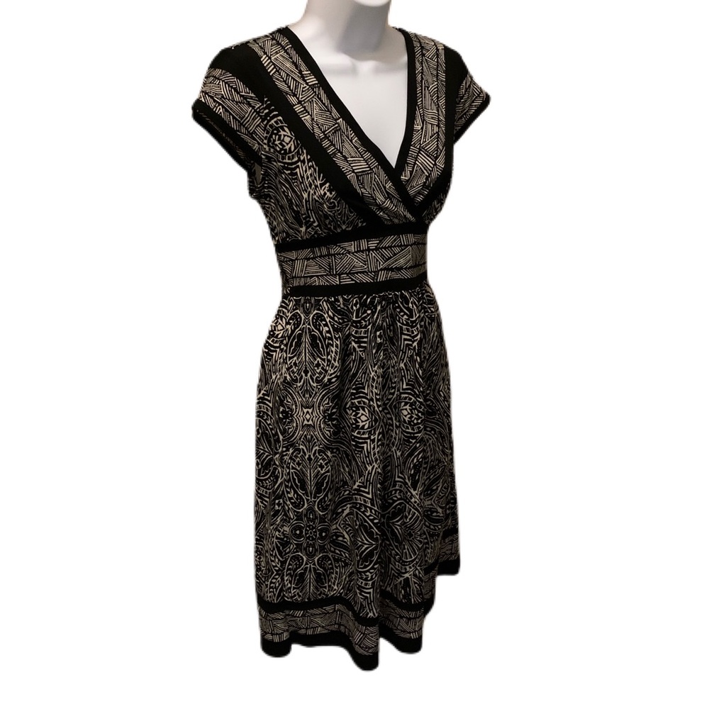 City triangles women's dress‎